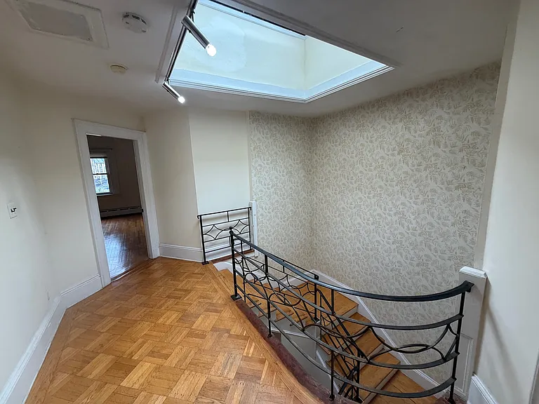 1716 Beacon St #2B — Photo 23