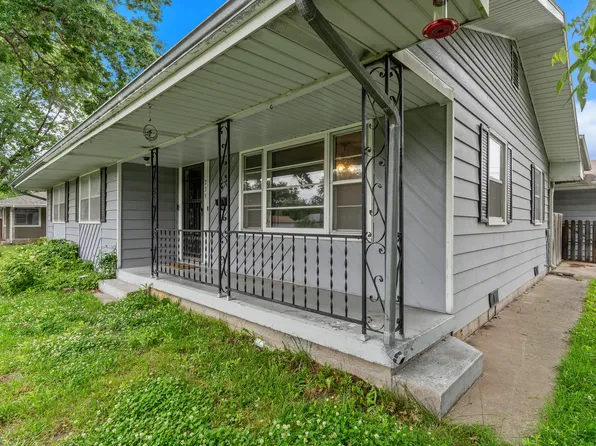 739 E Division Street, Bolivar, MO 65613