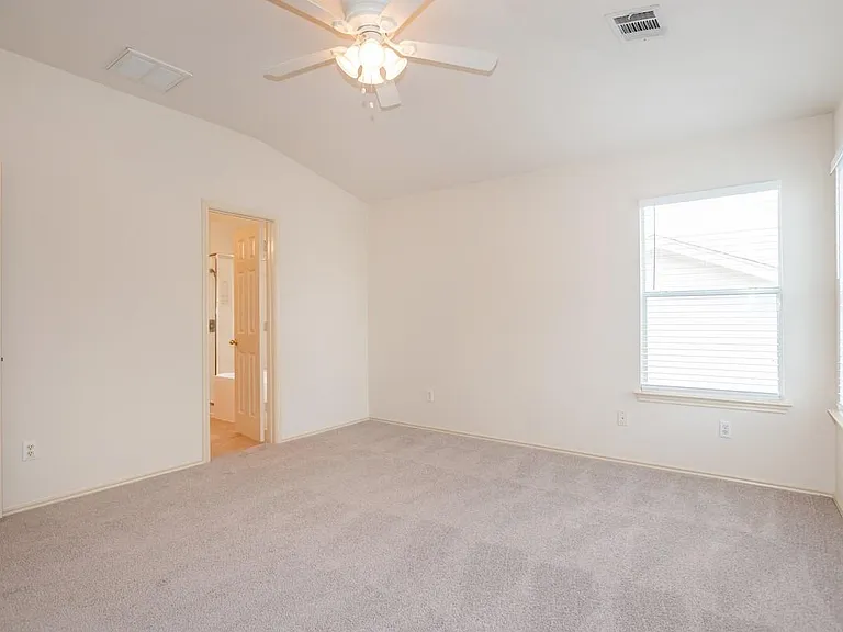 11615 James B Connolly Ln — Photo 8