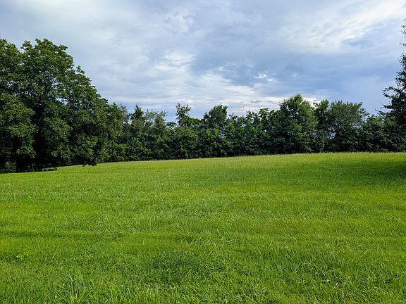 4th image of 649 Blair Pond Rd