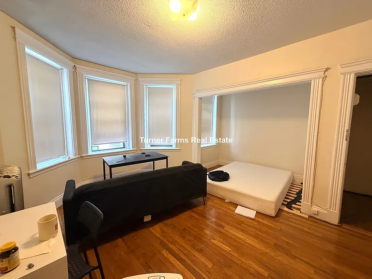 1160 Commonwealth Ave — Photo 7