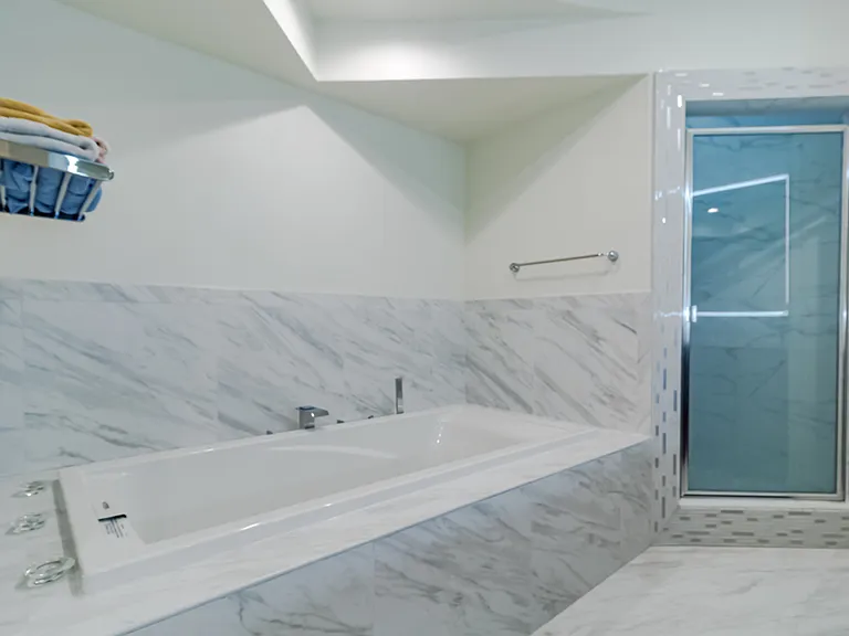 326 Westminster Ave #Penthouse 404 — Photo 19