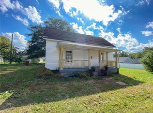 105 Park St, Clover, SC 29710