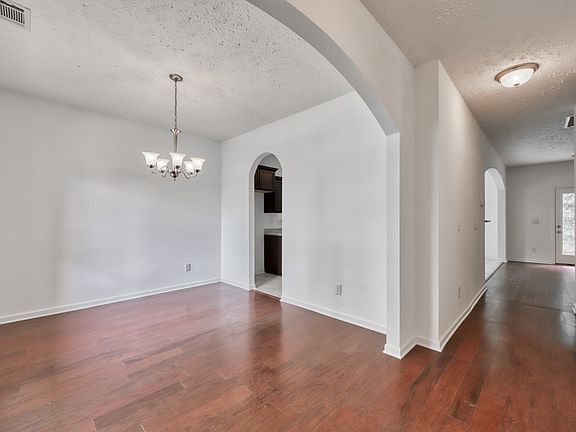 2nd image of 3117 Bluewater Way