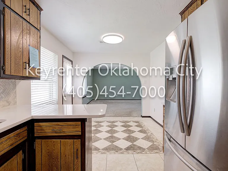 10912 N Blackwelder Ave — Photo 13
