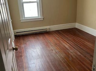 384 Chicopee St #3, Chicopee, MA 01013