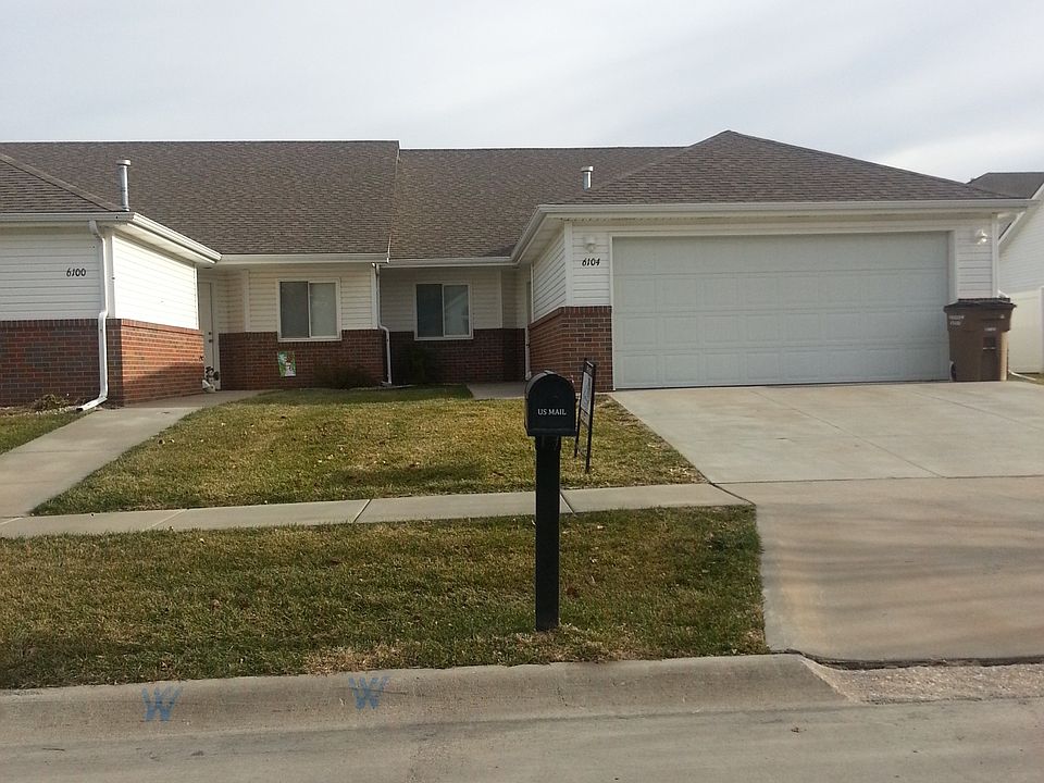 1st image of 6104 S 93rd St
