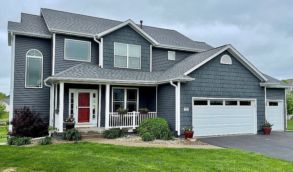 2nd image of 2512 Radcliffe Ct SW