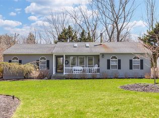 24 Manorage Rd, Manorville, NY 11949