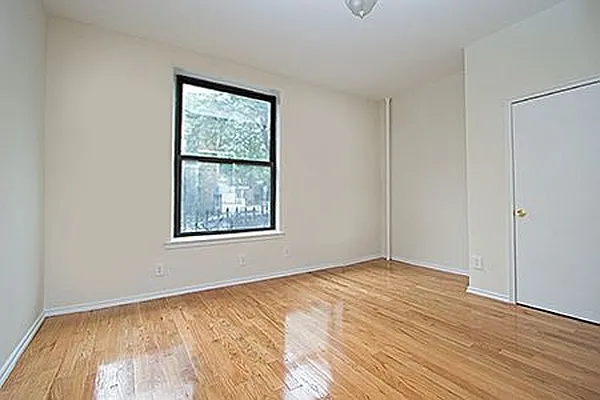 Rented by Manor Management | media 12