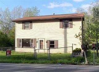 2nd image of 4944 Pennyroyal Rd