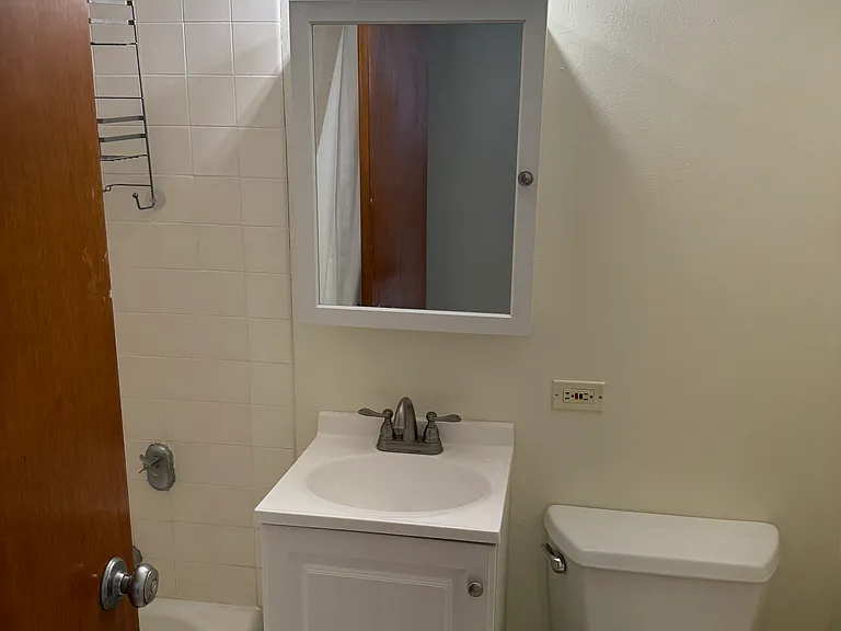 1511 Nuuanu Ave #1128 — Photo 9