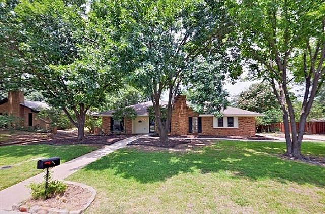 1st image of 161 Villa Park Dr