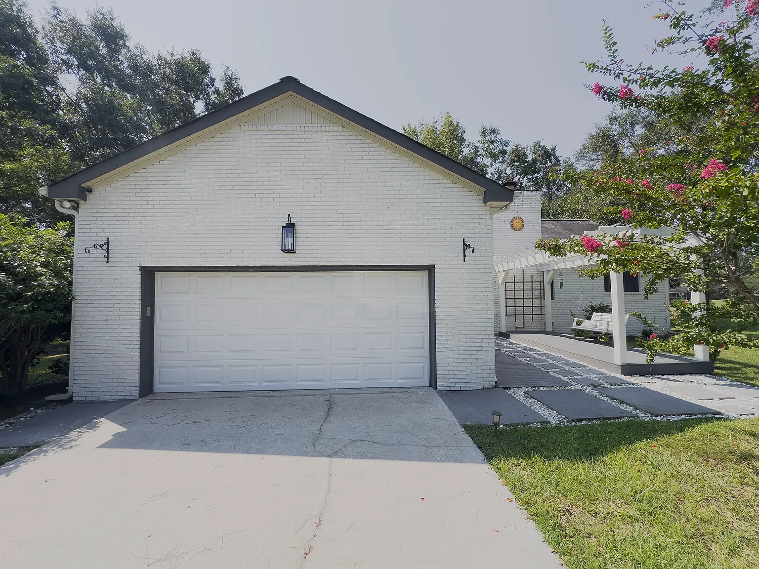 3 bed, 1671 sqft, $2,400 — Photo 3