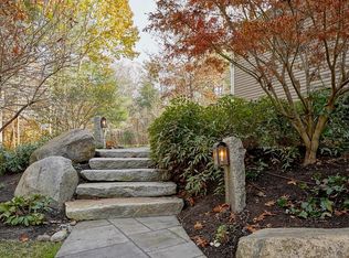 79 Linden Rd, Hampton Falls, NH 03844