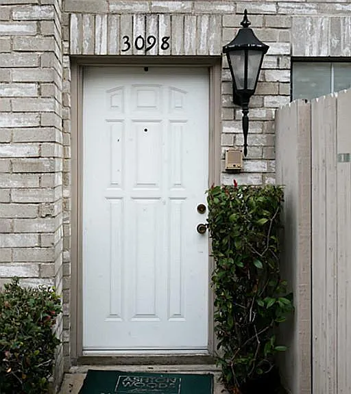 3098 Holly Hall St #3098 — Photo 2