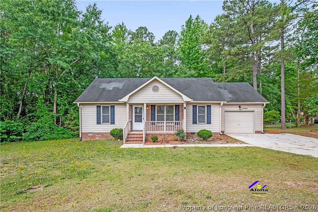 3 bed, 2.0 bath, 1053 sqft, $1,440 — Photo 1