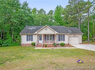 3333 Hunting Bay Dr, Spring Lake, NC 28390