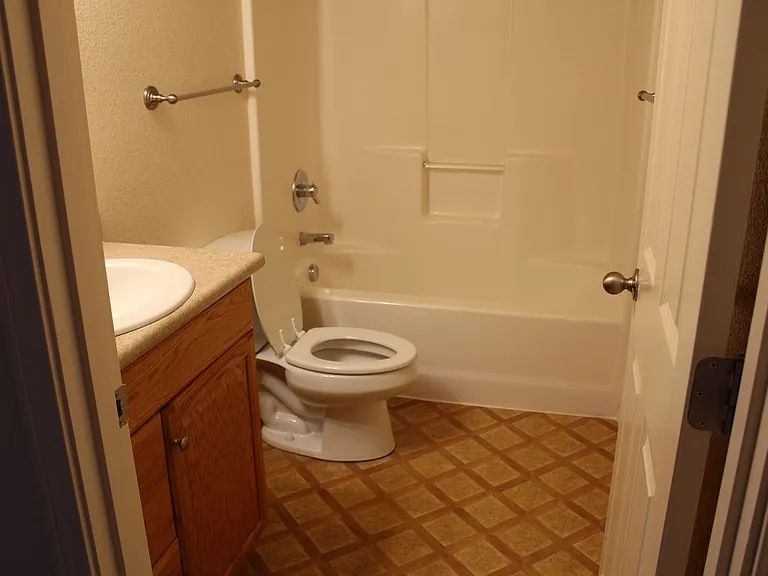 304 Willow St — Photo 16