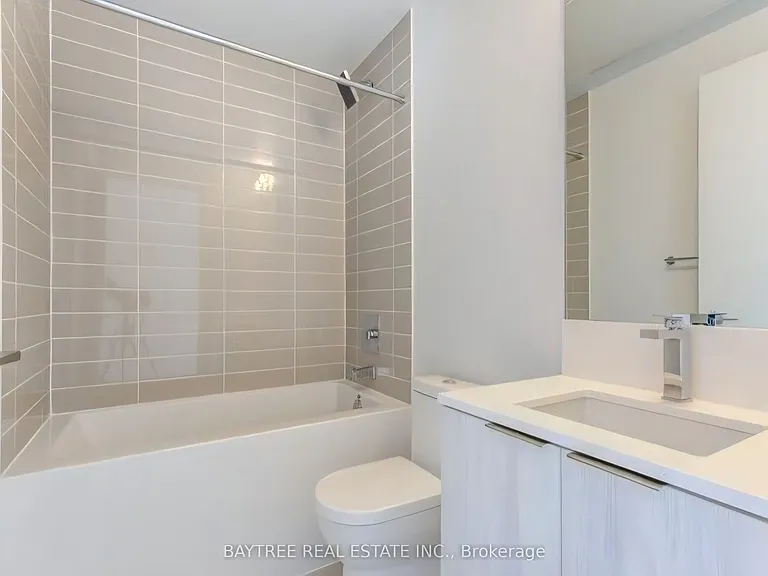181 Dundas St E #4808 — Photo 5