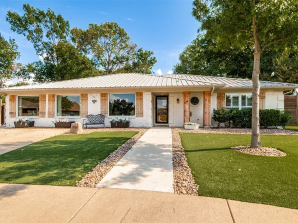 3700 Woodmont Ct, Bedford, TX 76021