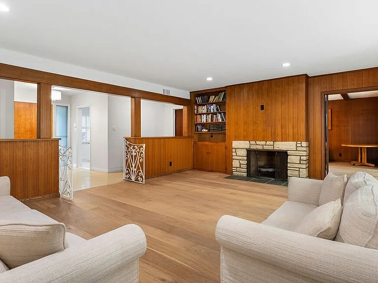 6204 S Corning Ave — Photo 8