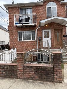 9208 107th Avenue, Jamaica, NY, 11417