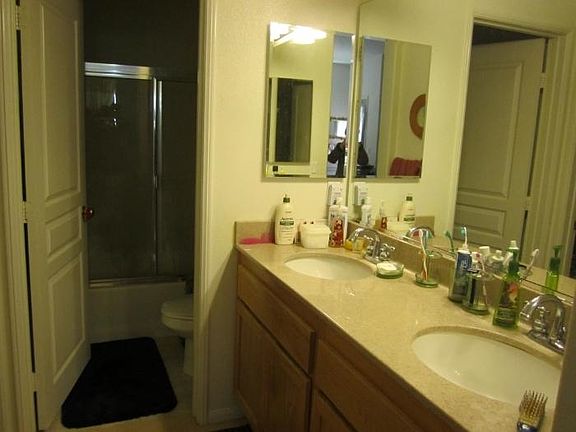 5th image of 741 Mariposa Cir