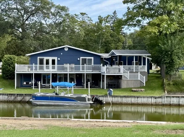 4367 Iroquois Dr, Pigeon, MI 48755