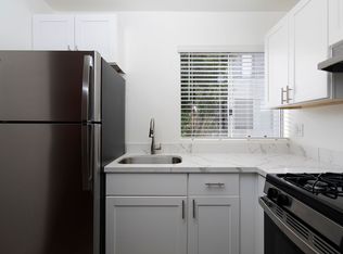 *Open House: 8/16 10:30-11:30am* Gorgeous 2br In Hillcrest With 2 Parking Spaces, San Diego, CA 92103