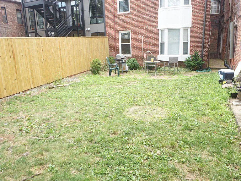 471 M St NW #A — Photo 11