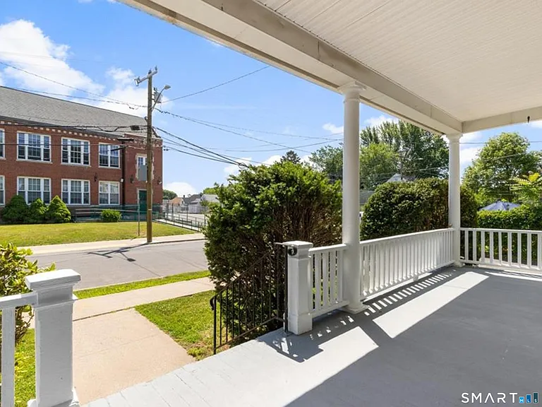 171 Bassett St — Photo 3