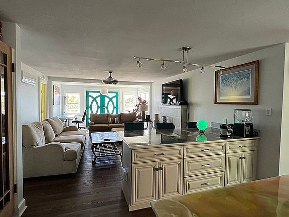 4th image of 7124 Tucker Dr