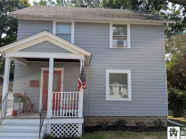 28 E 2nd St