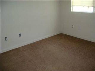 4th image of 919 Leon Ave