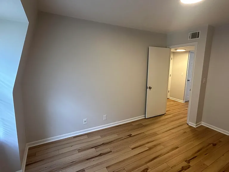 904 Plaza Dr #11 — Photo 20