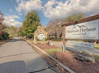 Licklog Rdg, Hayesville, NC 28904