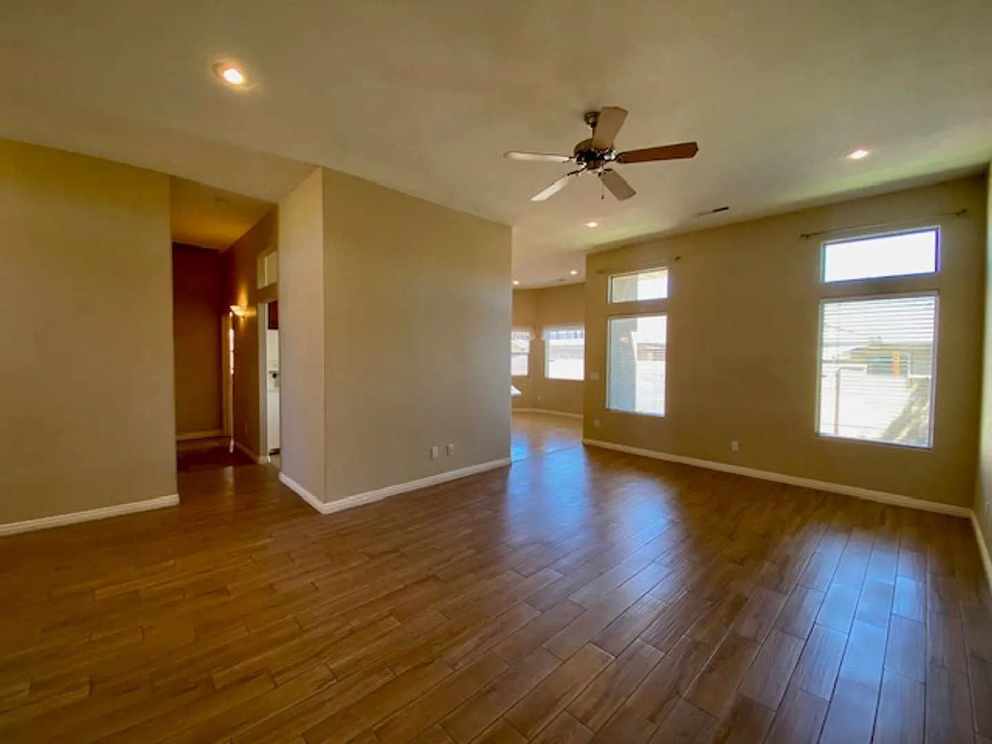 Darling Home For Rent! — Photo 4
