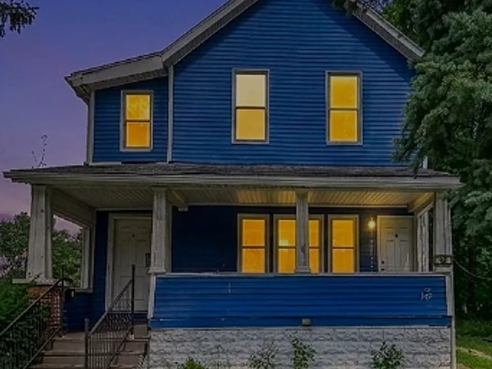 324 Eastland Ave