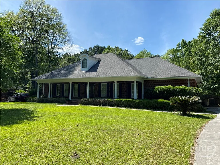 112 Lake Tomacheechee Dr — Photo 1