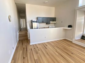 146 N Collington Ave, Baltimore, MD