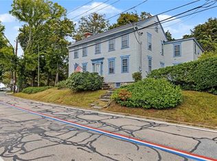 132 Hope St, Bristol, RI 02809