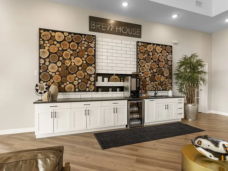 Meadow + Main — Photo 11