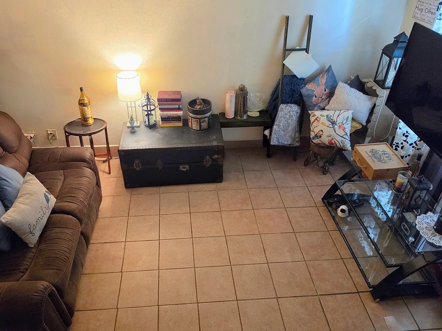 2 bed, $600 — Photo 2