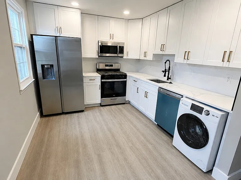 728 Quince Orchard Blvd #T1 — Photo 8