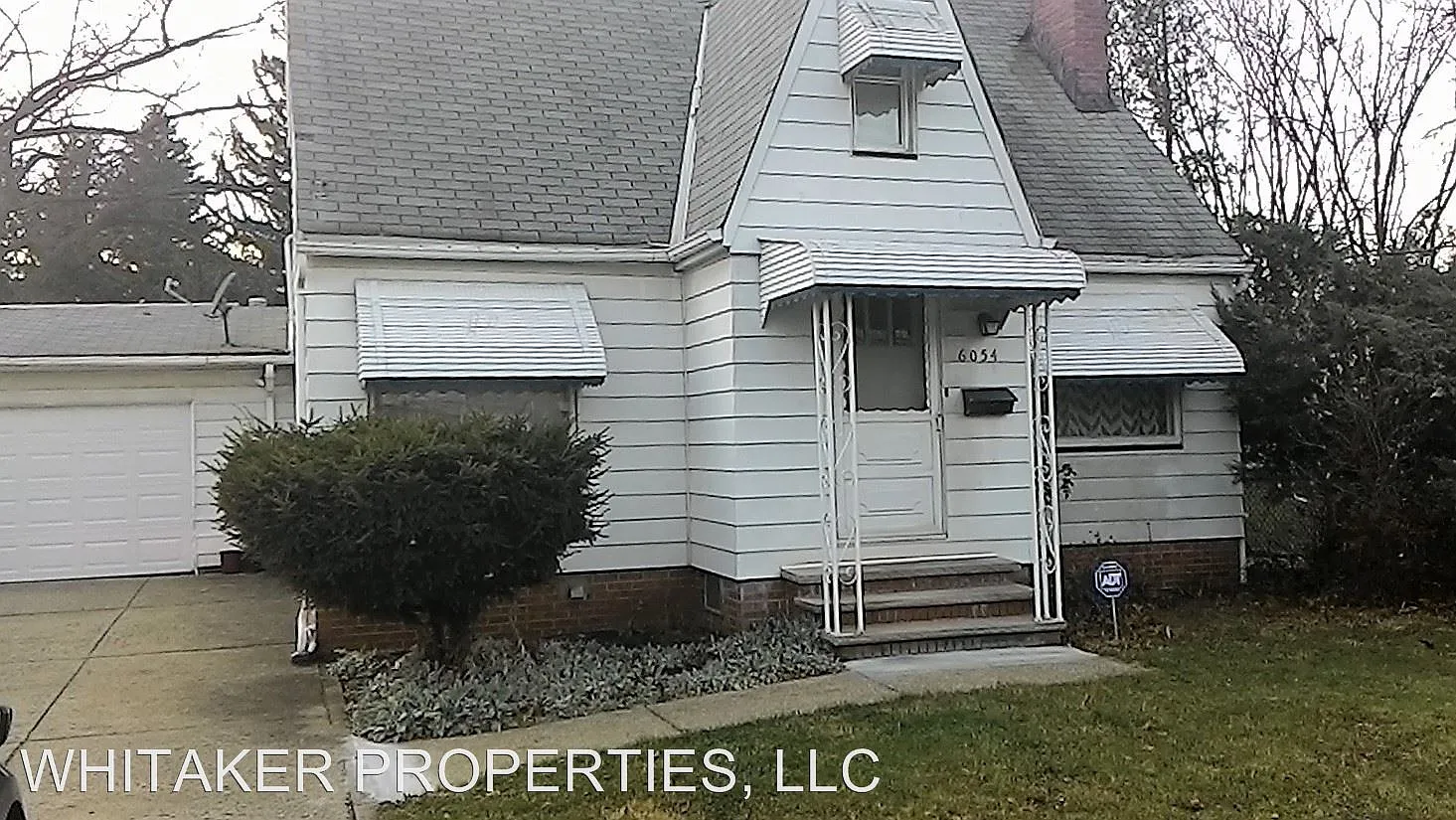 6054 Dunham Rd photo 1