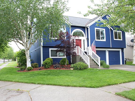 Fantastic corner lot
