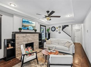 1400 E 28th St, Kansas City, MO 64109