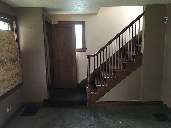 4th image of 107 N Guilford Ave