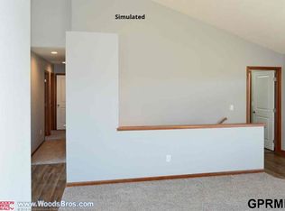 10031 White Pine Rd, Lincoln, NE 68527